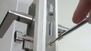 Remplacement serrure